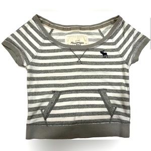 Abercrombie & Fitch short sleeve sweater